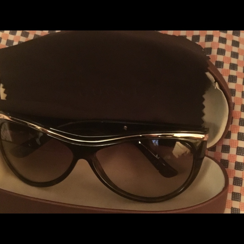 GUCCI GLASSES 🤓 🔥🔥🔥ONLY $168🔥🔥🔥GREAT DEAL. - Picture 4 of 9